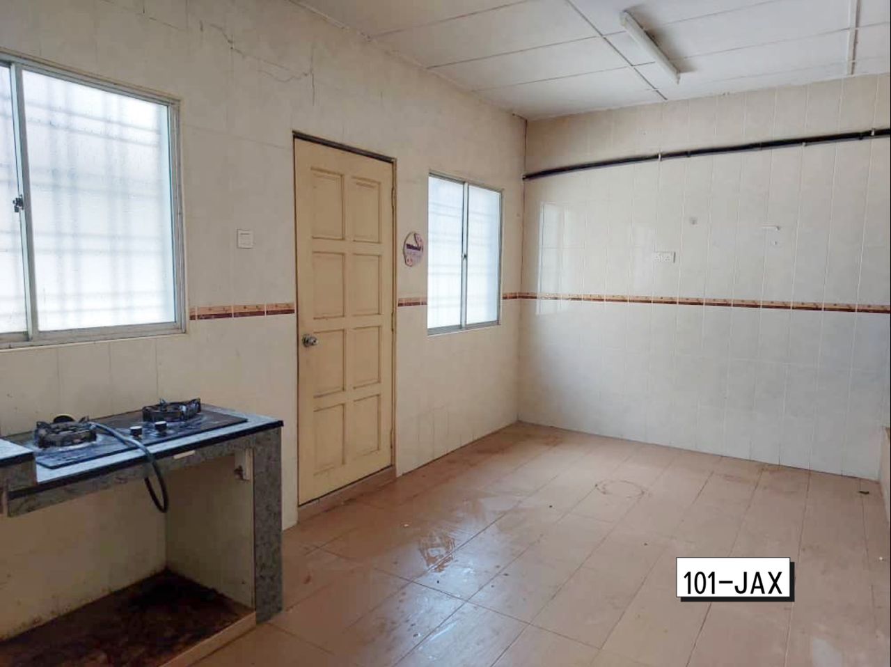 Kerongsang Bandar Puteri Klang Double Storey House - photo 5