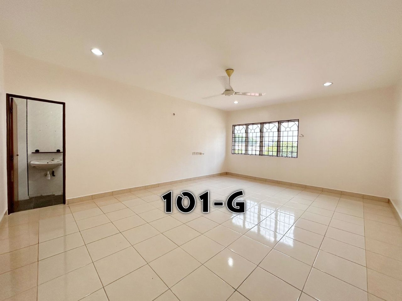 Batu Belah Klang Double Storey House - photo 5
