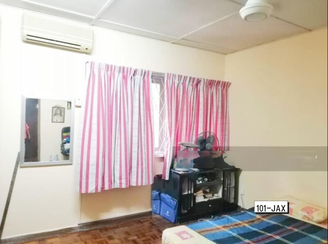 Taman Sri Muda Seksyen 25 Shah Alam 3-Storey House - photo 5