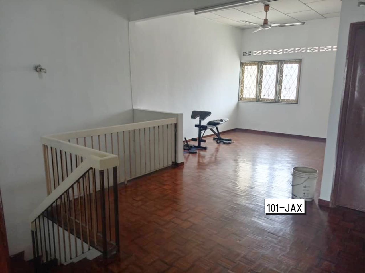 Tepi Sungai Klang Double Storey House - photo 5