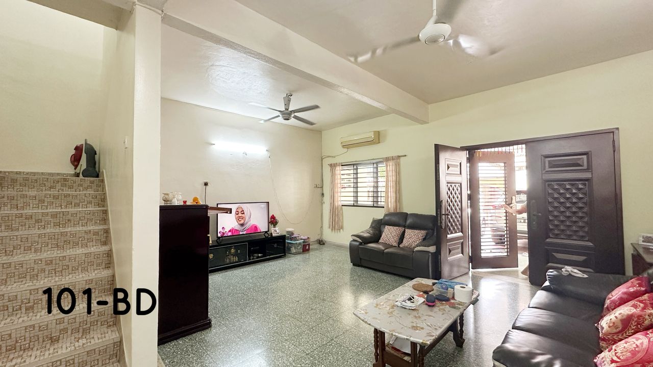 Jalan Cucur Atap Port Klang Double Storey House - photo 2