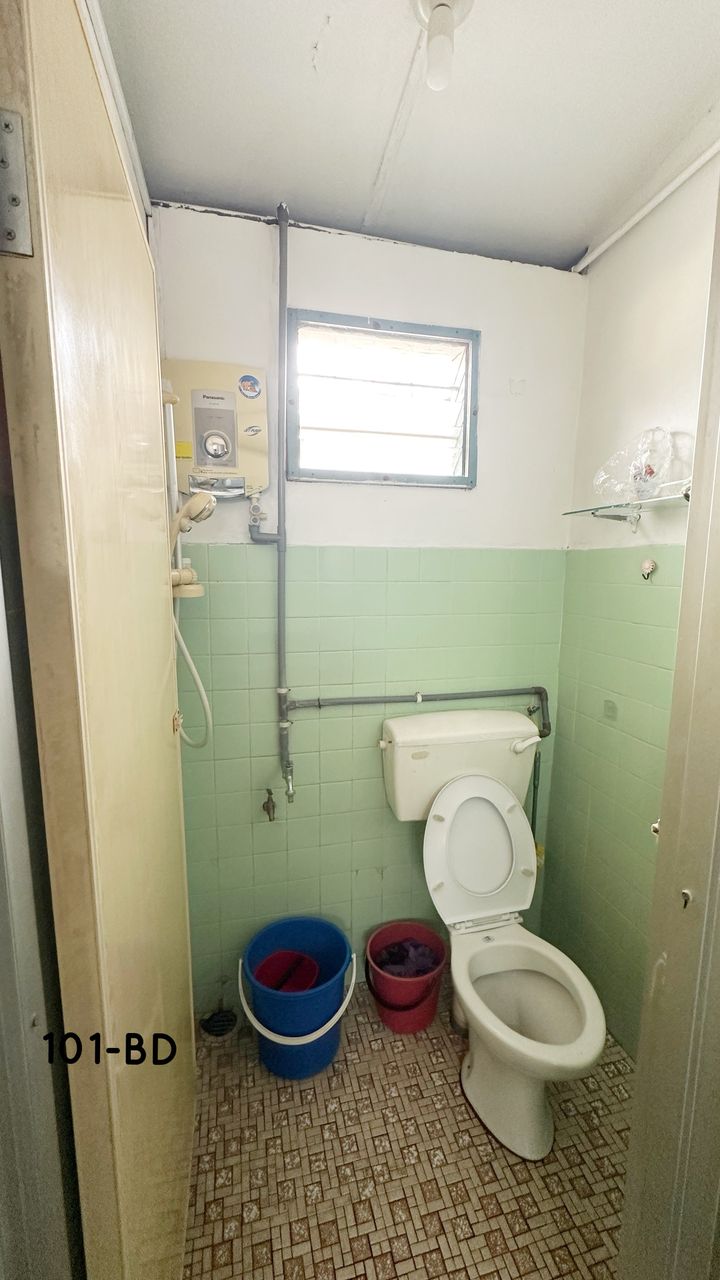 Jalan Cucur Atap Port Klang Double Storey House - photo 10