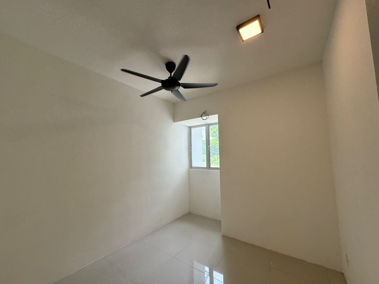 The Stone B Low Rent 1350 1000sf 3,1,2,2 FR - photo 9
