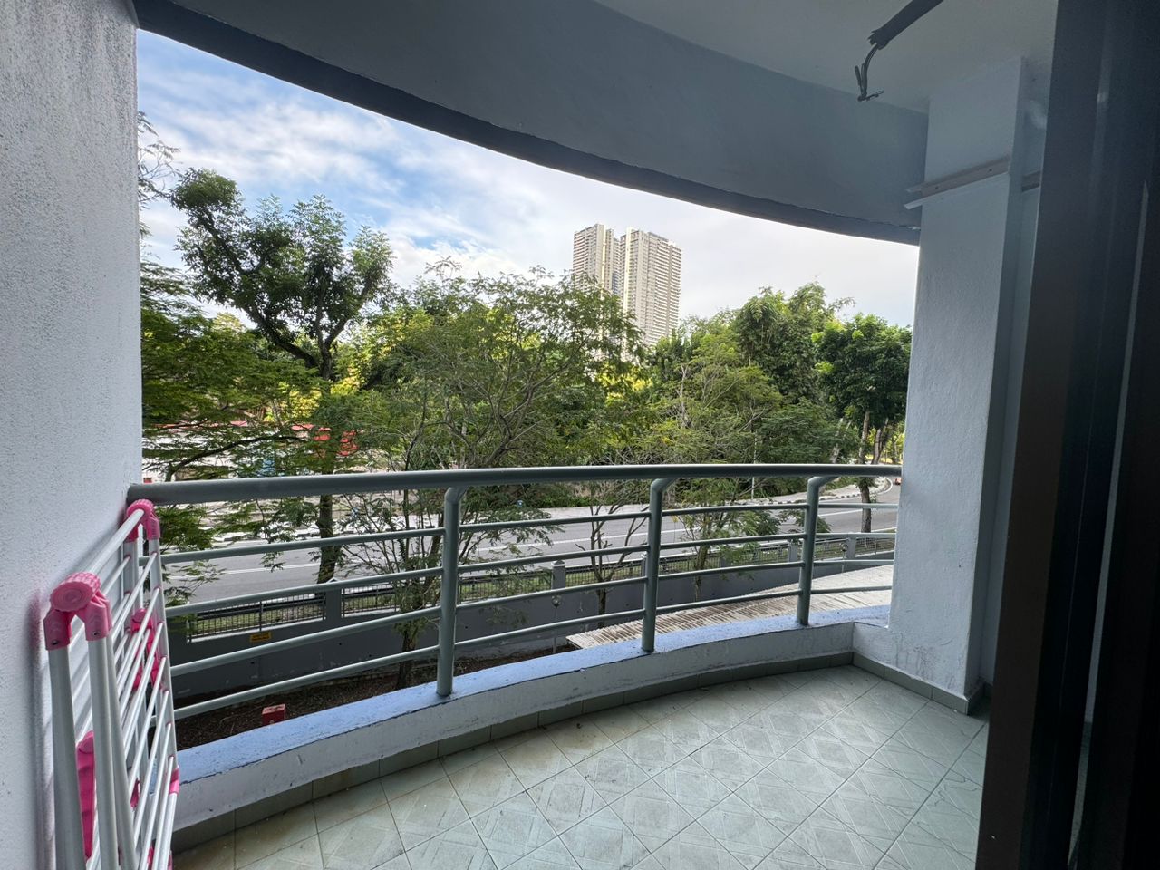 Desa Bukit Jambul 6 Low Rent 1500 1020sf 3,2,1 PF - photo 9