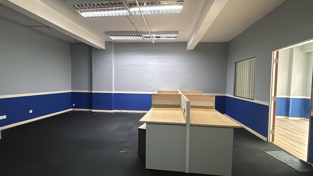 Ara Damansara, Oasis Square PF Office, by Serene - photo 5