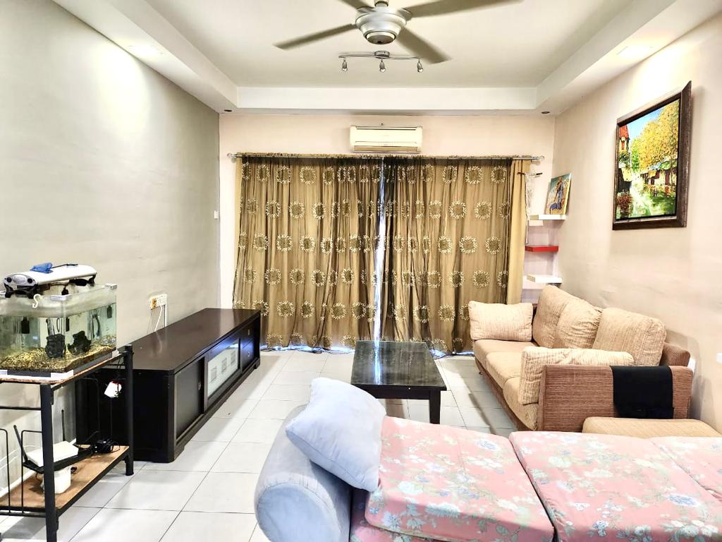 Suria Damansara, Ara ...