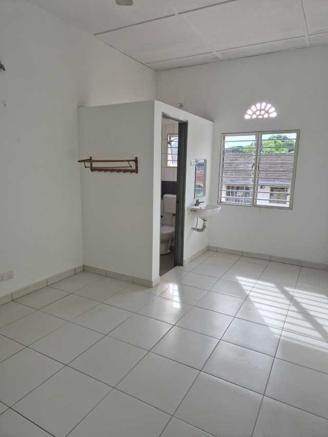 Section 8, Petaling Jaya, Seksyen 8, 2-Storey 8R7B - photo 5