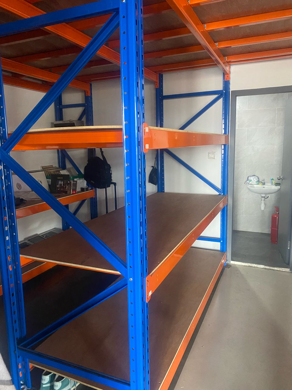 Kota Damansara, Emporis Shop Office, Loading Lift - photo 8