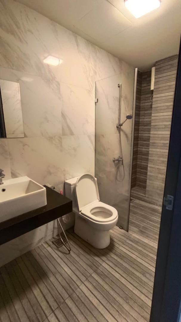 Emporis KD Furnished Studio, Dual Key unit - photo 5