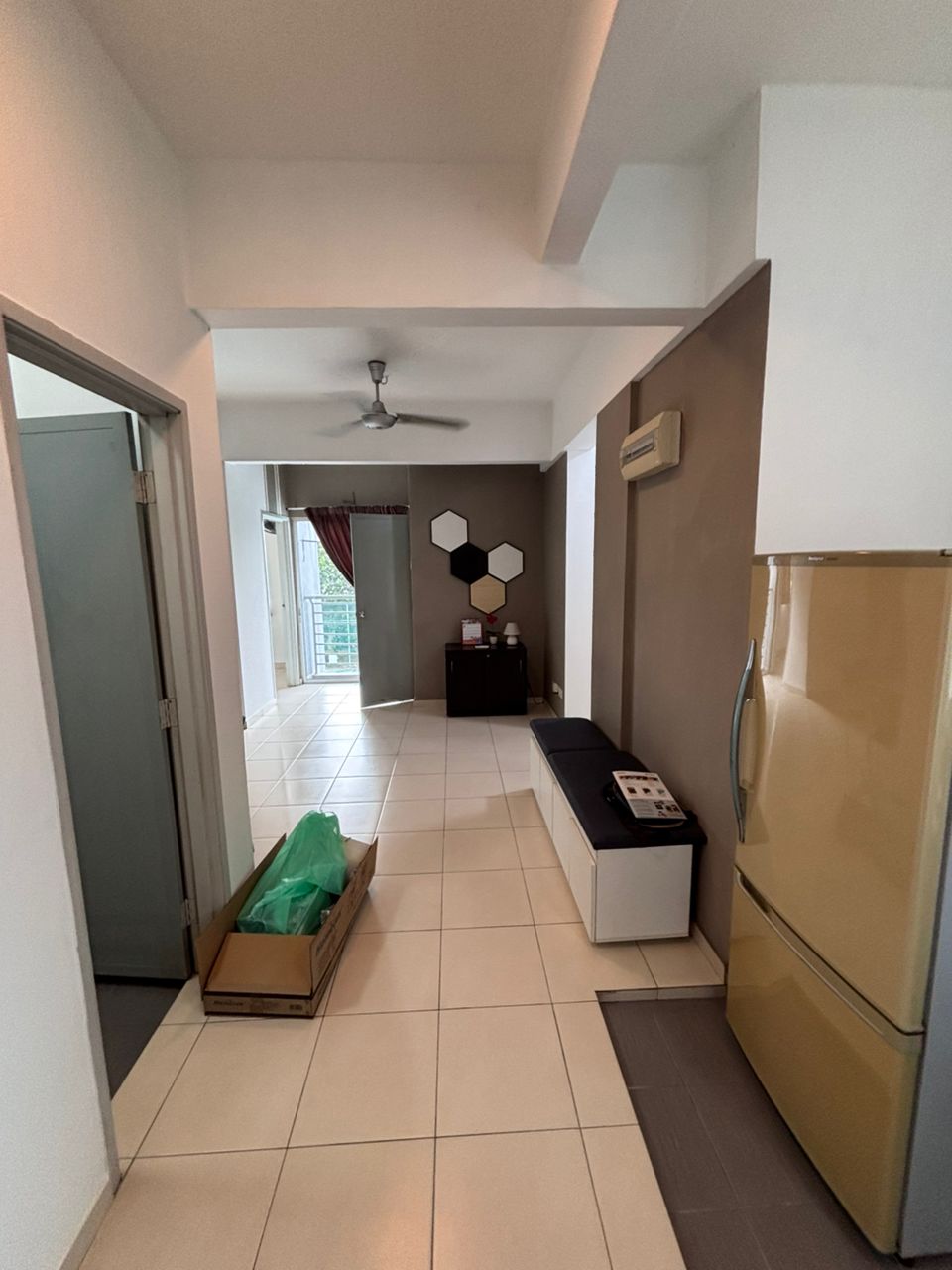 Suria Apartment Kota Damansara 3R2B Partly Furnish - photo 8