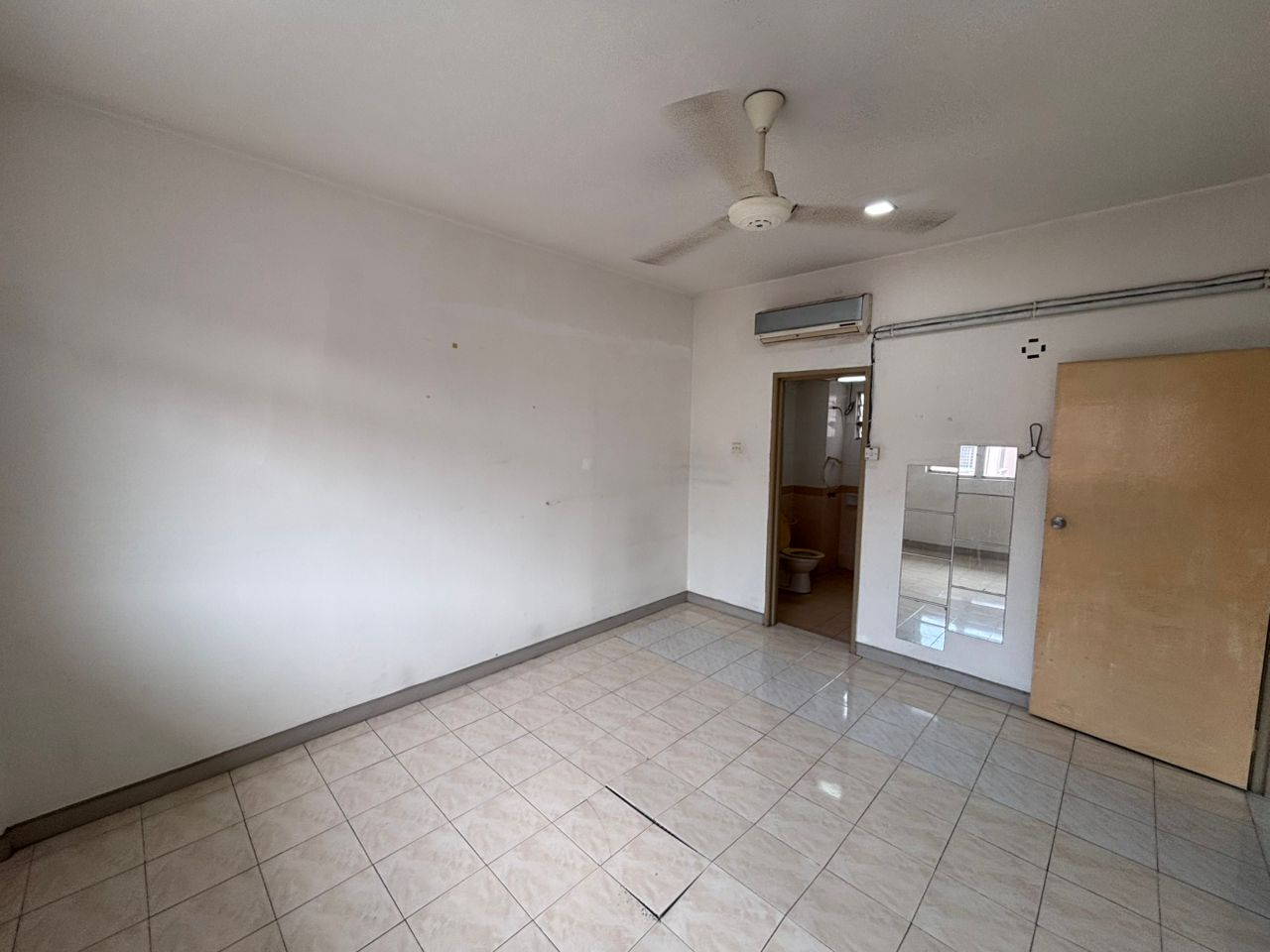 Apartment D Shire Villa, Kota Damansara Seksyen 4 - photo 5
