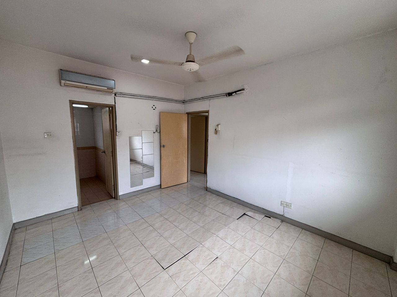 Apartment D Shire Villa, Kota Damansara Seksyen 4 - photo 6
