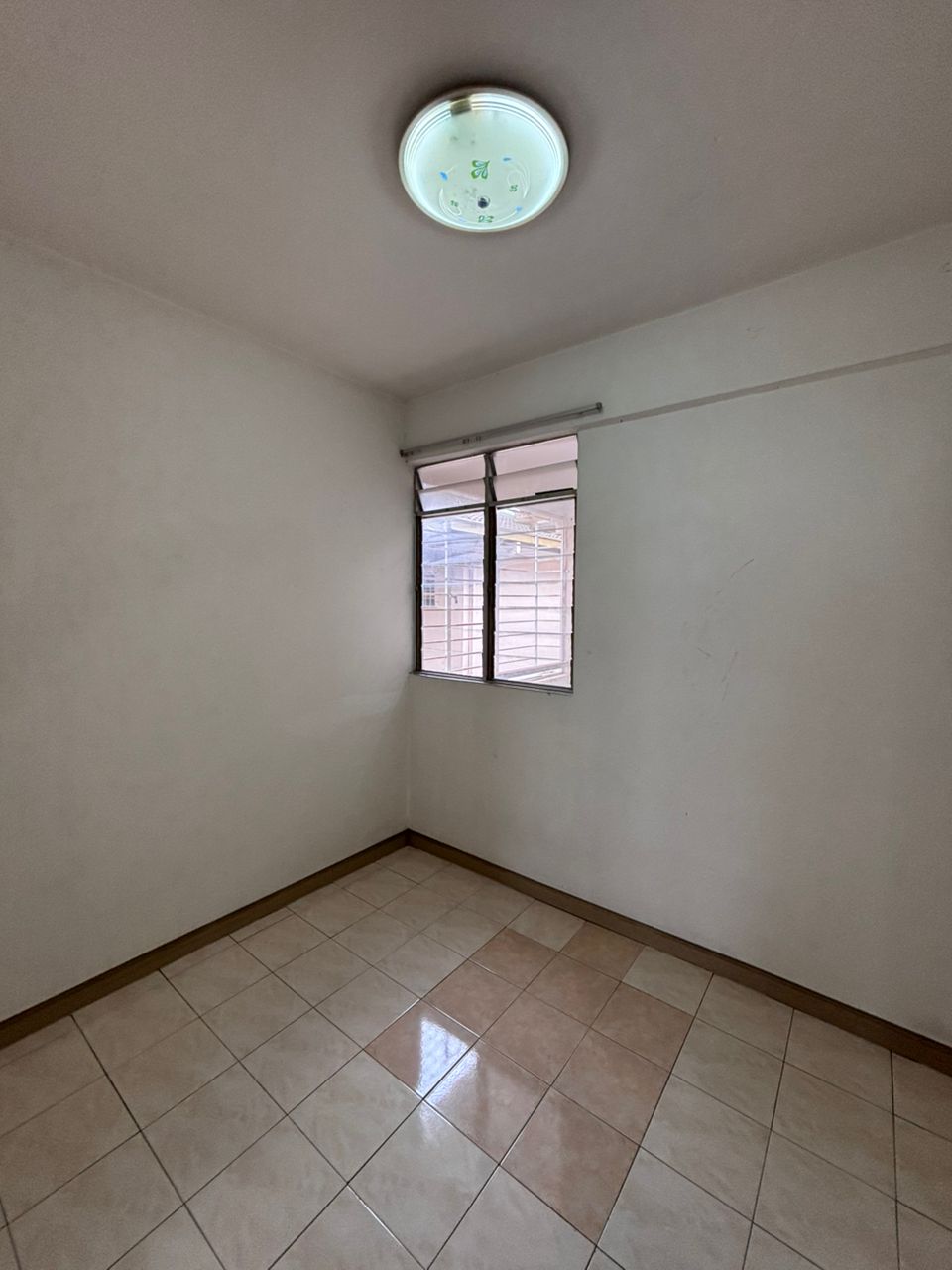 Apartment D Shire Villa, Kota Damansara Seksyen 4 - photo 9