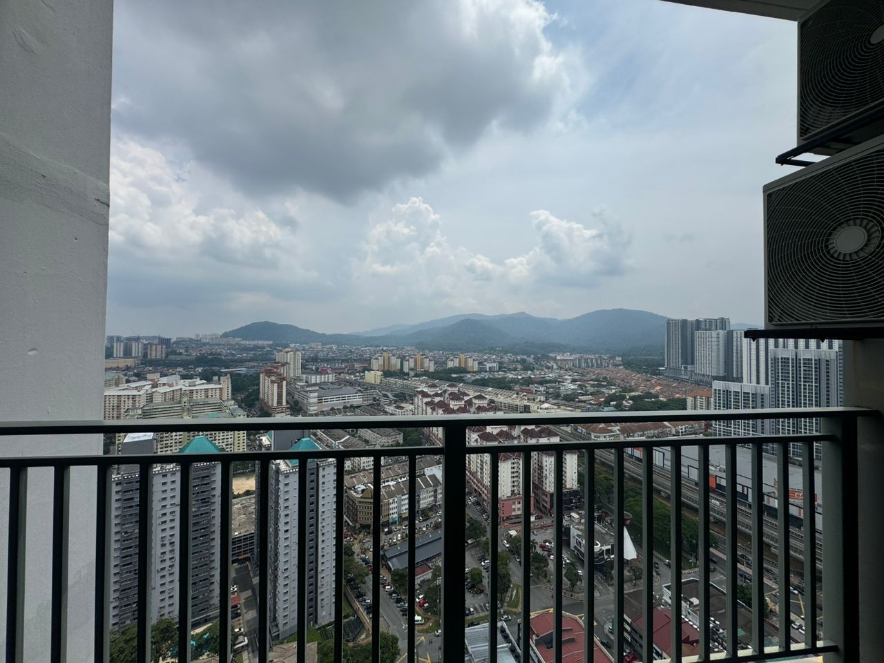 The Herz Condo, Kepong, PF 3R2B, 2 Carparks - photo 4