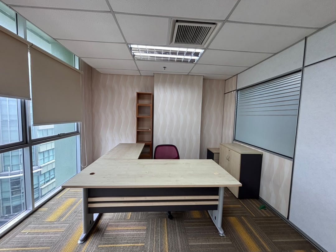 Mont Kiara Publika Solaris Dutamas Furnish Office - photo 5