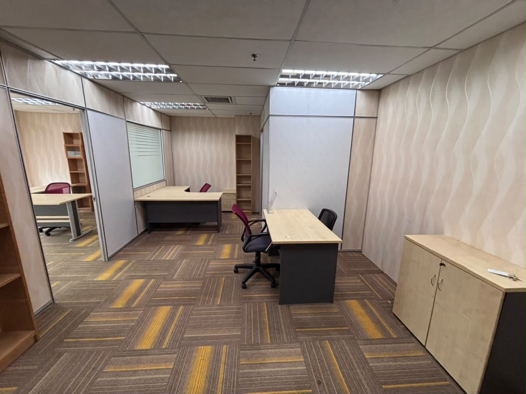 Mont Kiara Publika Solaris Dutamas Furnish Office - photo 8