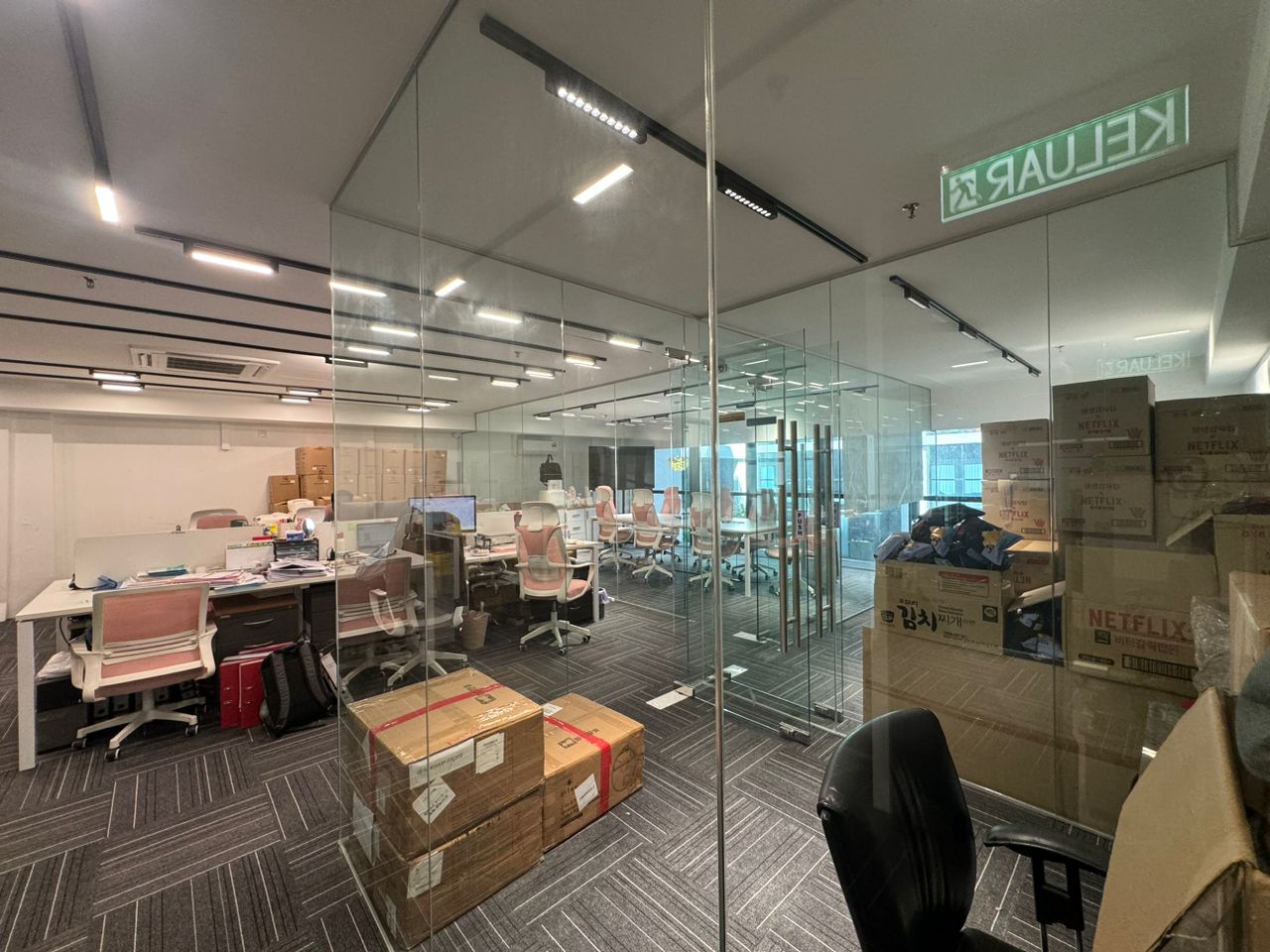 Emhub, Kota Damansara - photo 5