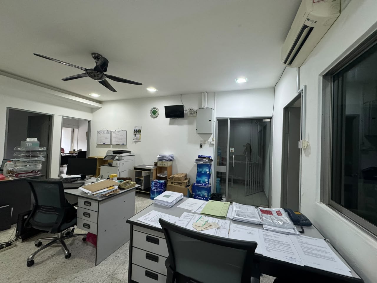 PJ SS2 second floor shop office facing road Rent - photo 6