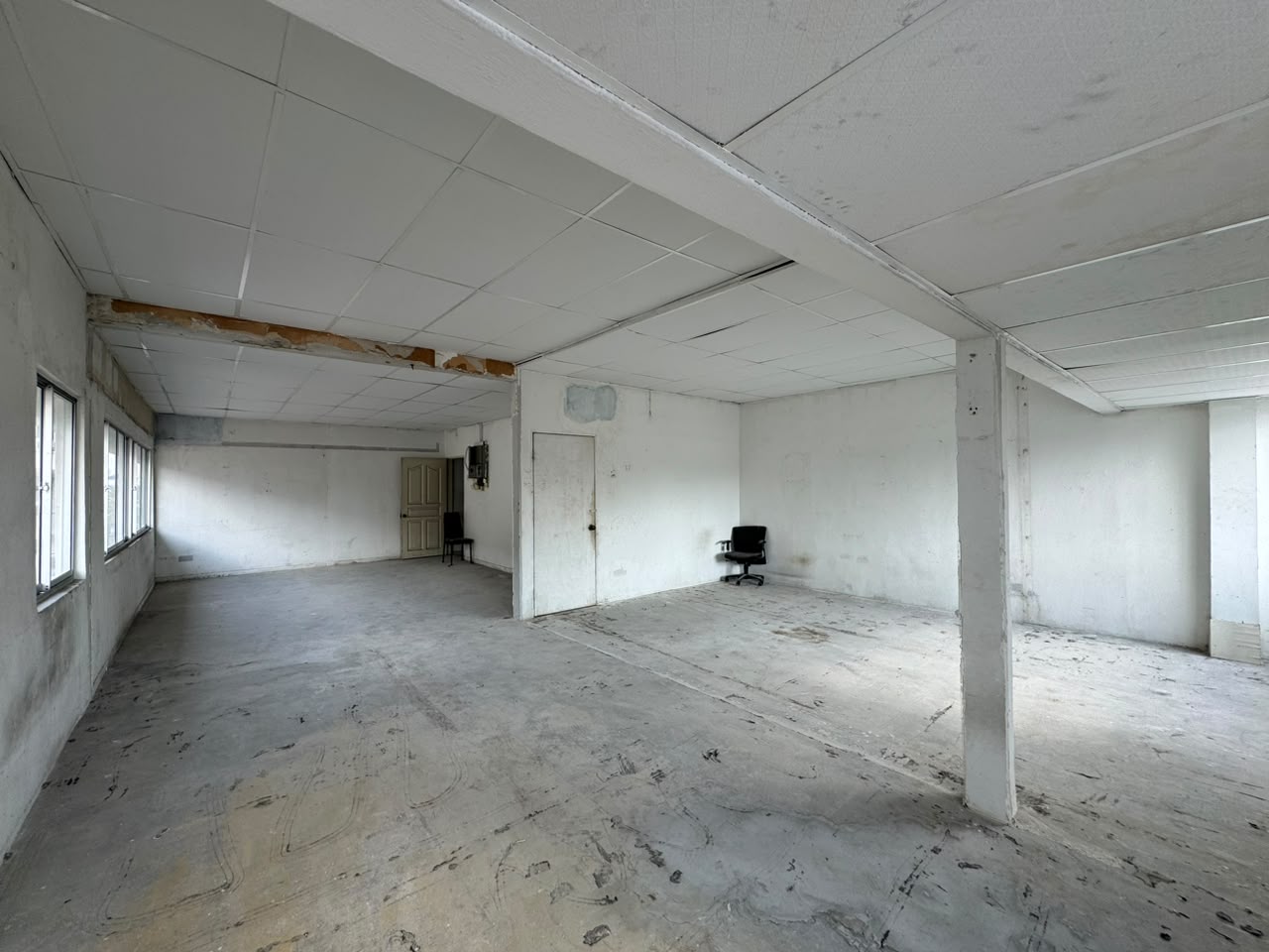 PJ SS 2 1st 2nd Floor, Facing Road, Shop Office - photo 6