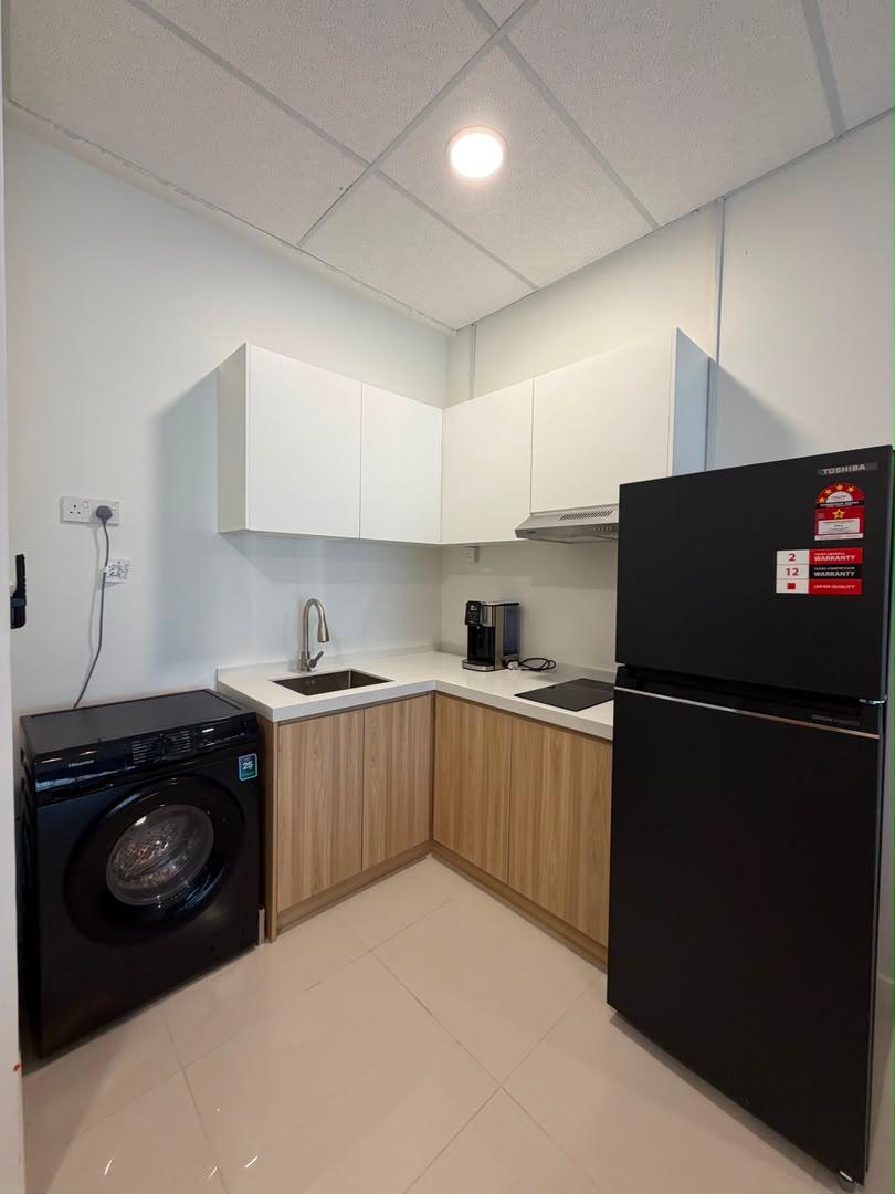 Edelweiss Tropicana Garden Blok E Furnished Studio - photo 3