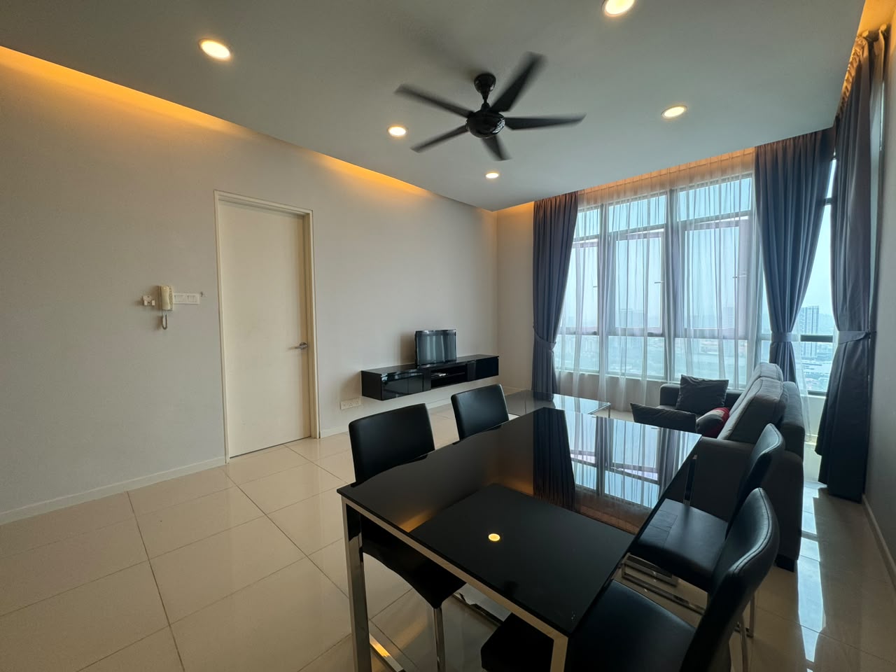 Tropicana Avenue Residences, FF 2R2B, 1 Carpark - photo 2