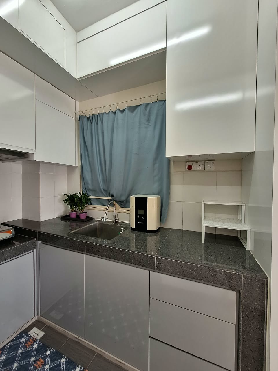 KD Suria Apartment, Partly Furnished for Rent - photo 6