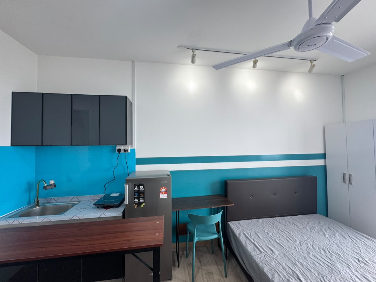 Emporis, KD, Dual Key, Fully Furnished Studio - photo 3
