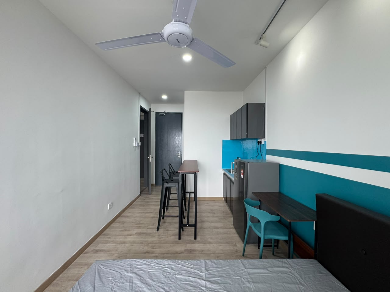 Emporis, KD, Dual Key, Fully Furnished Studio - photo 8