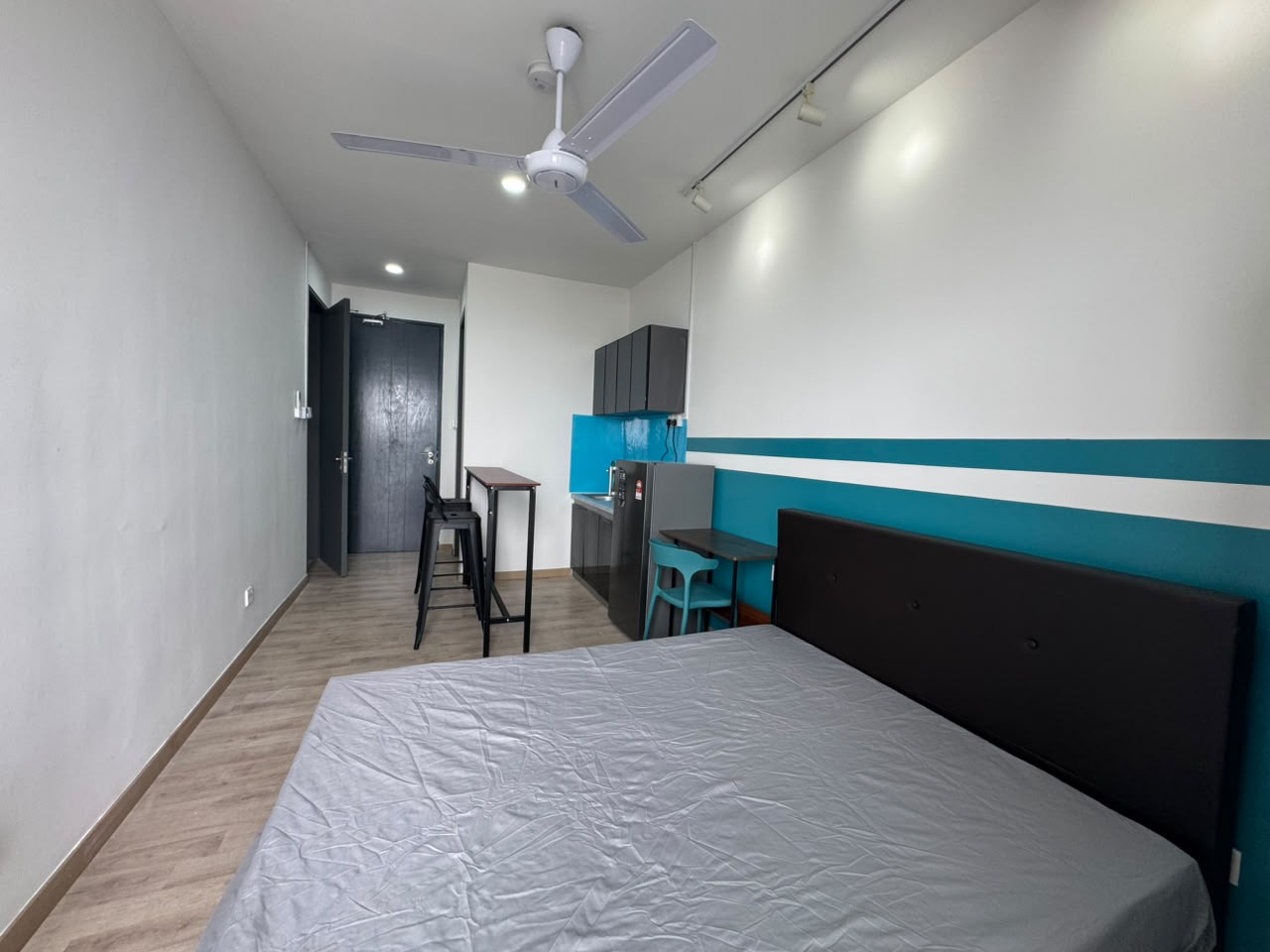 Emporis, KD, Dual Key, Fully Furnished Studio - photo 10