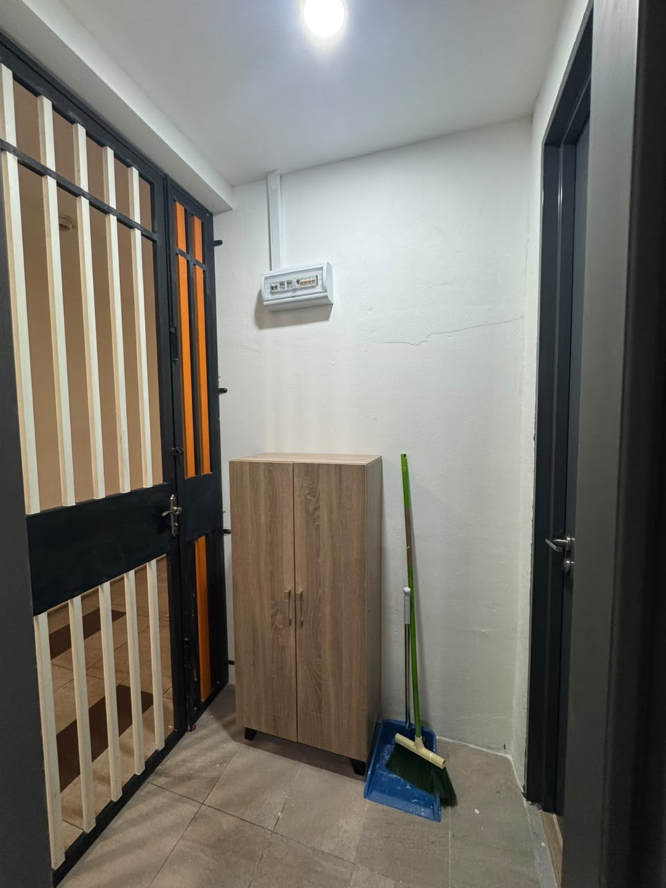 Emporis, KD, Dual Key, Fully Furnished Studio - photo 13