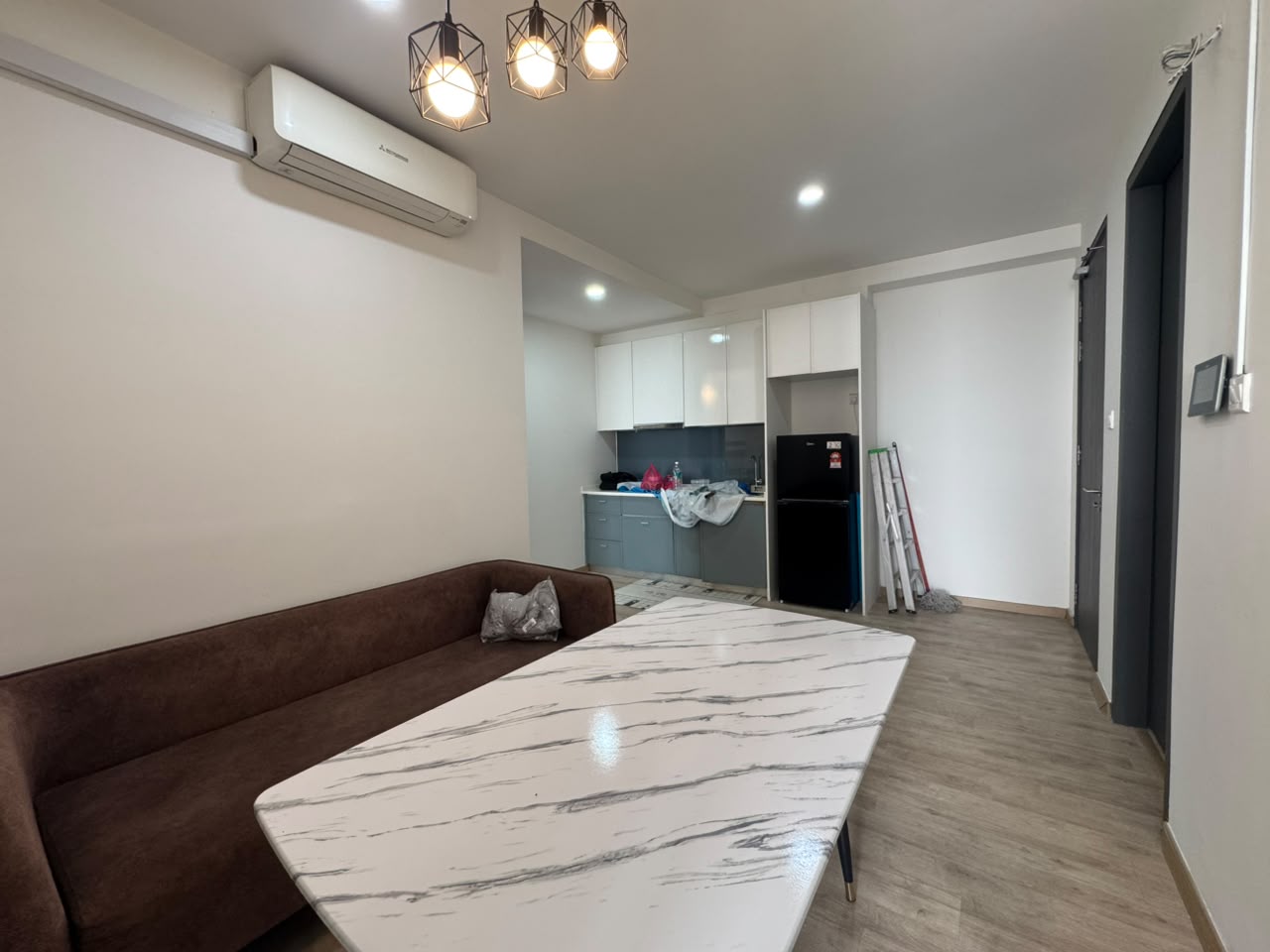 Emporis, KD, Dual Key, Fully Furnished 2R1B - photo 3