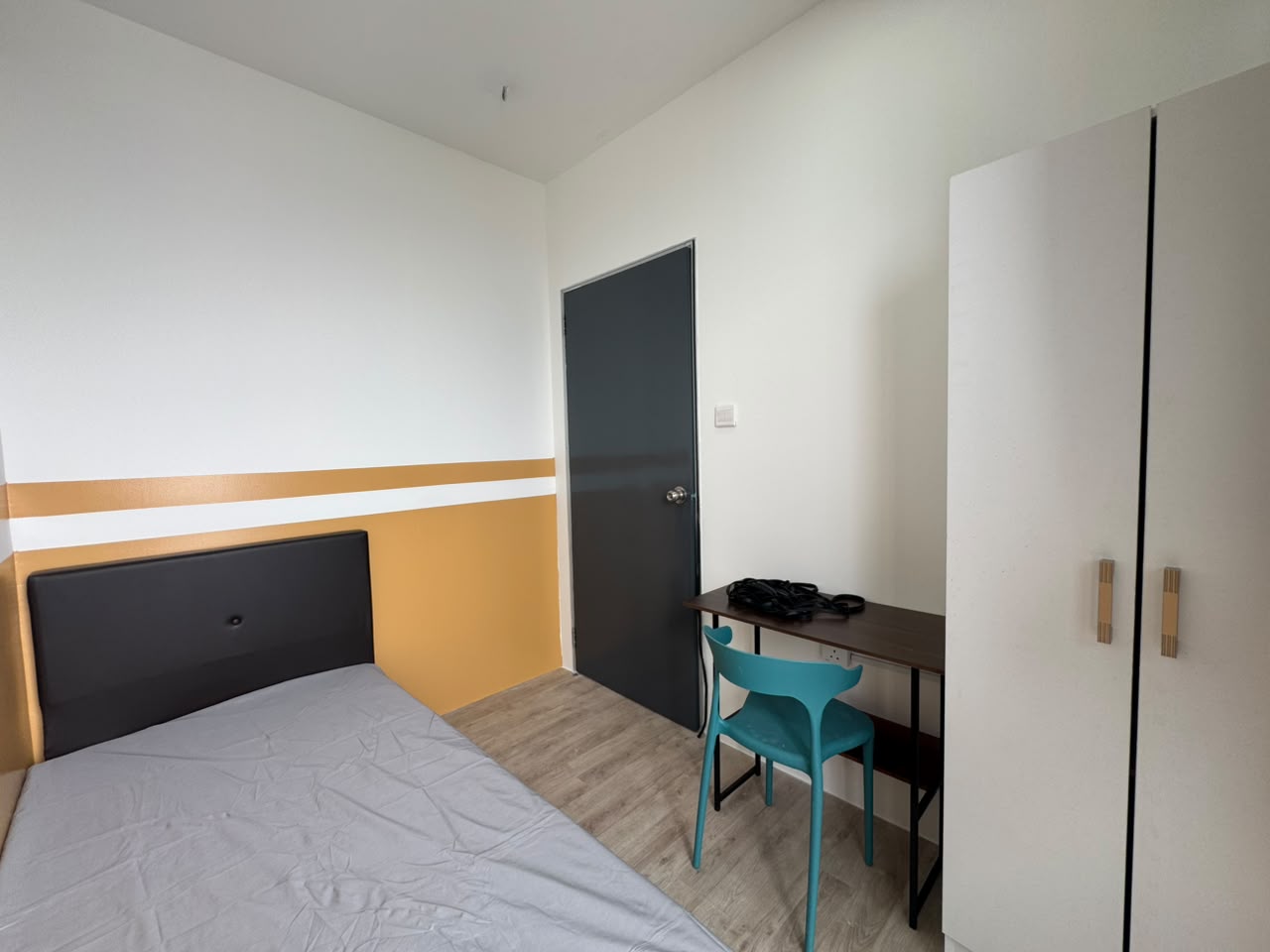 Emporis, KD, Dual Key, Fully Furnished 2R1B - photo 11
