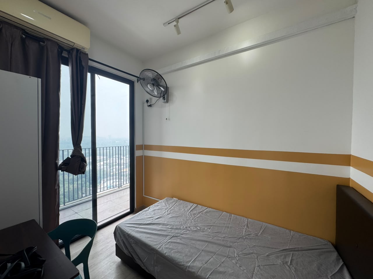 Emporis, KD, Dual Key, Fully Furnished 2R1B - photo 12