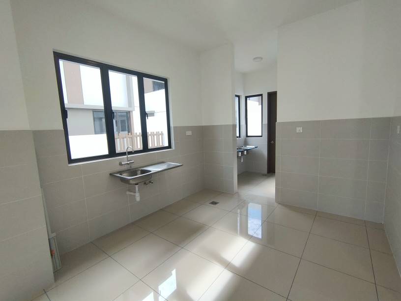 Setia Utama Partly furnish RM3000 - photo 3
