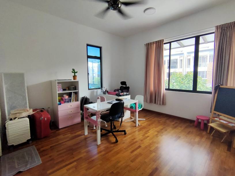 Setia Utama 2 3Sty Terrace RM1 1mil - photo 6