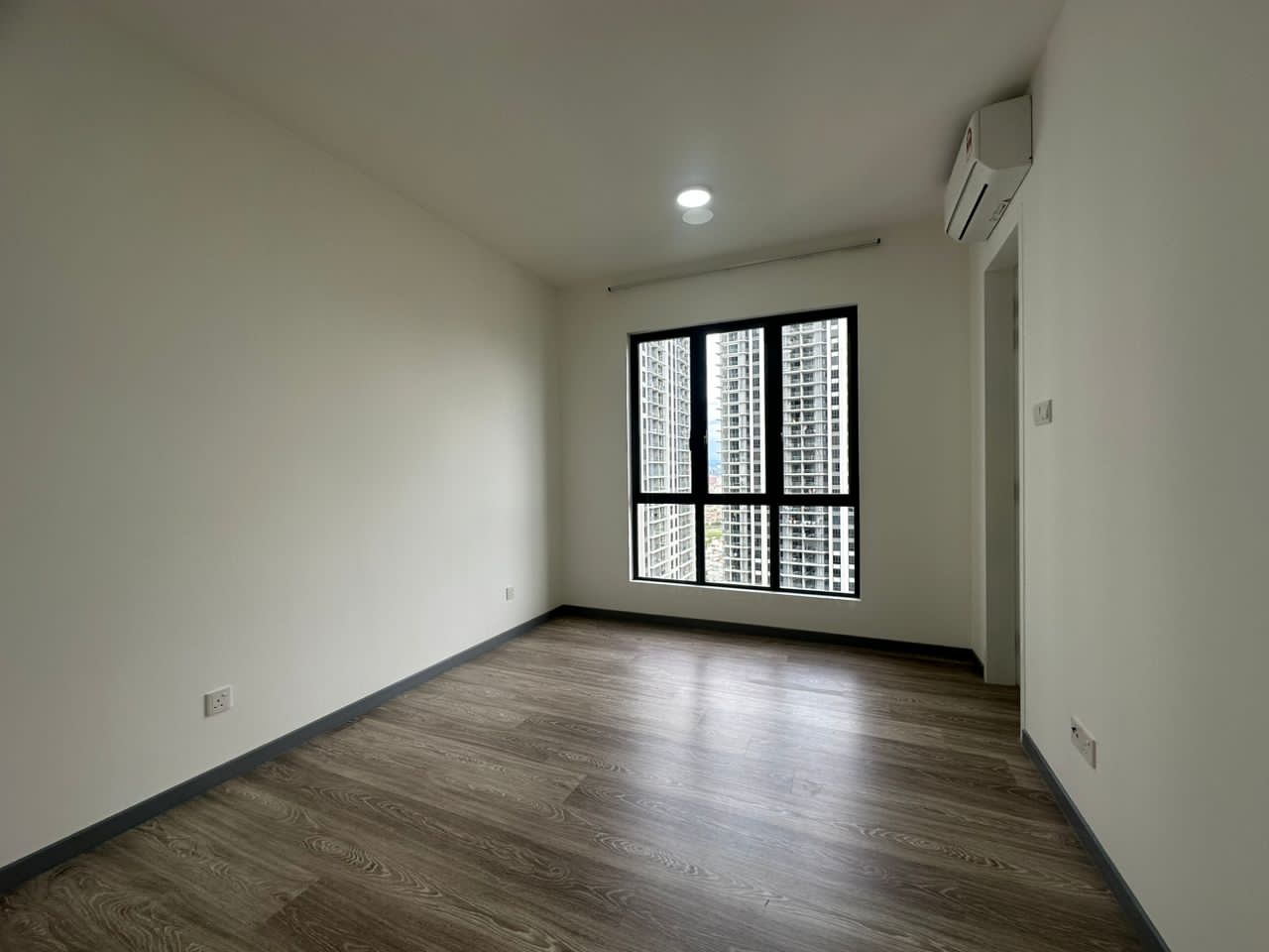 United Point Partly Furnish RM1800 - photo 3