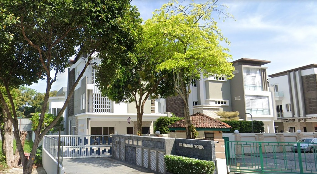 Medan York Bungalow - photo 2