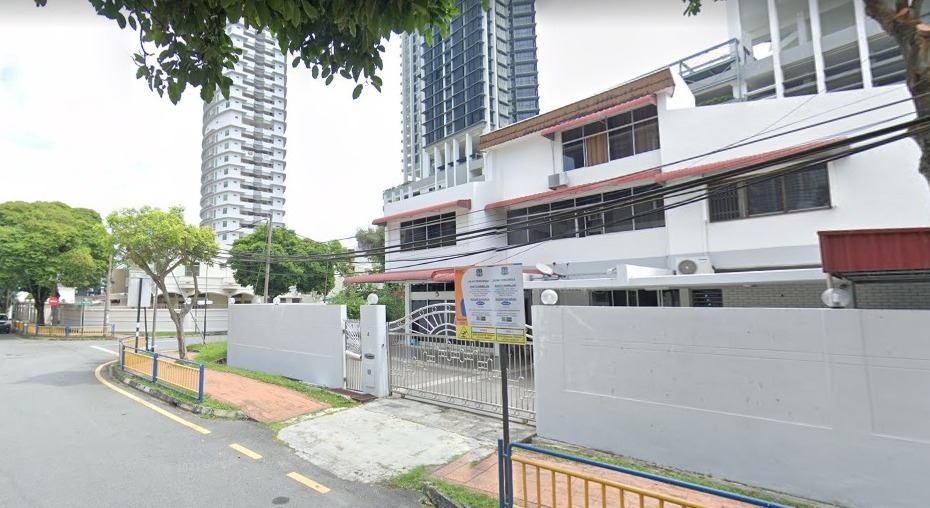 Two And Half Storey Bungalow Jalan Concordia - photo 2