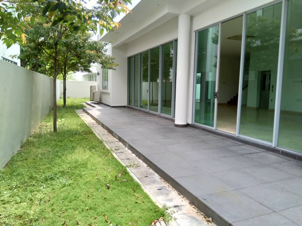 3 Storey Bungalow at Solok Ross, Pulau Tikus - photo 8