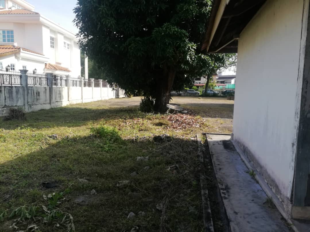 2 Storey Bungalow at Jalan Vermont, Georgetown - photo 3