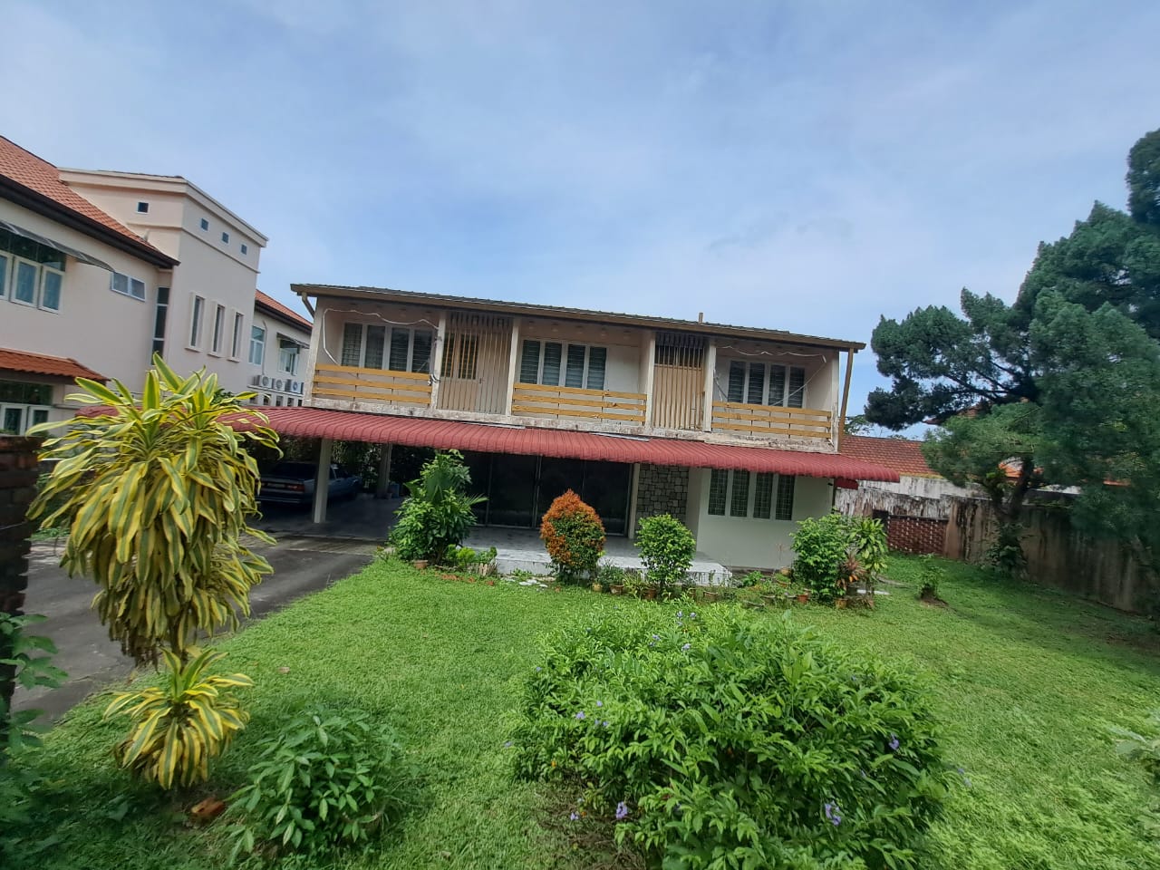 2 Storey Bungalow Taman Jesselton, Pulau Tikus - photo 2