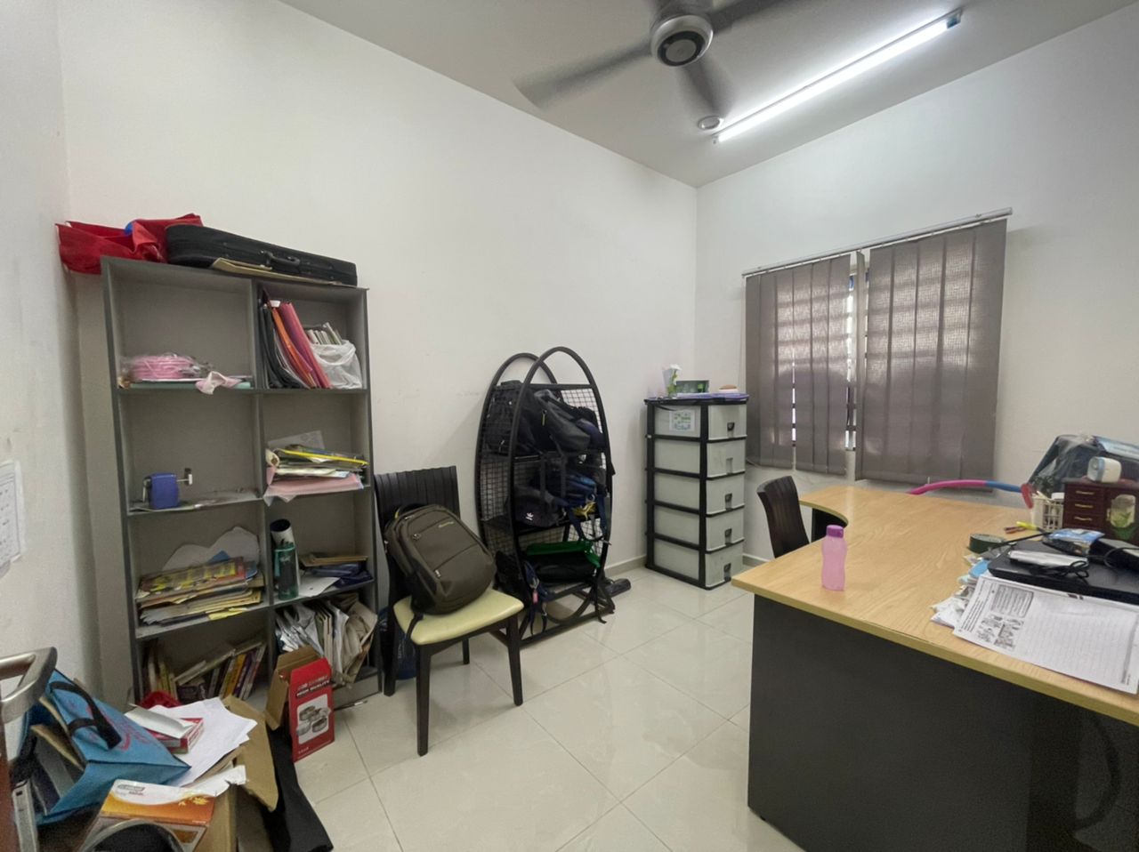 Bungalow Jalan Hamilton, Greenlane - photo 2