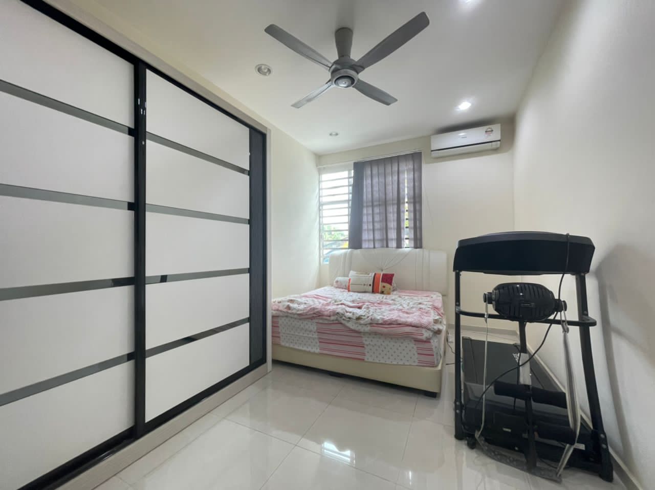Bungalow Jalan Hamilton, Greenlane - photo 6