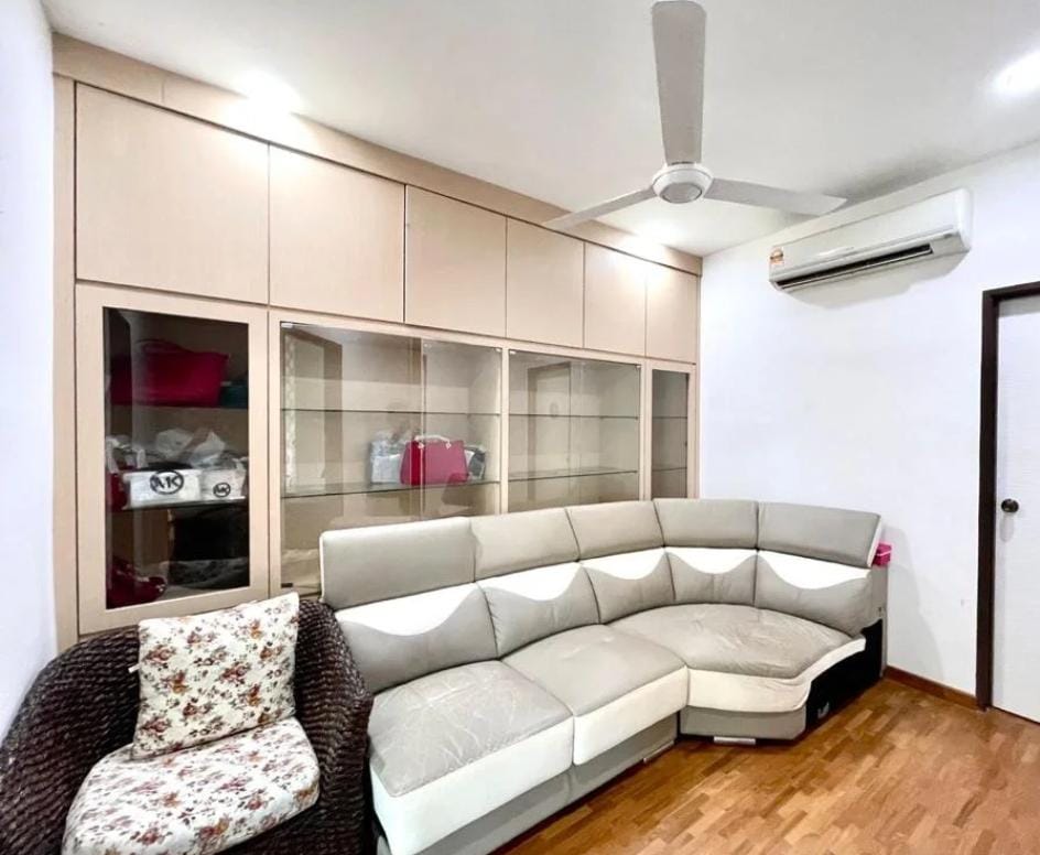 3 Storey Terrace, 3600sf At Lintang Penawar - photo 2