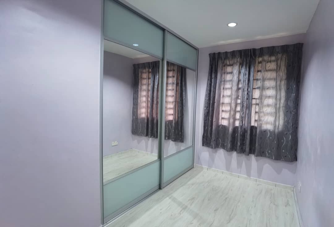 Renovated 2 Storey Terrace at Teluk Kumbar - photo 6