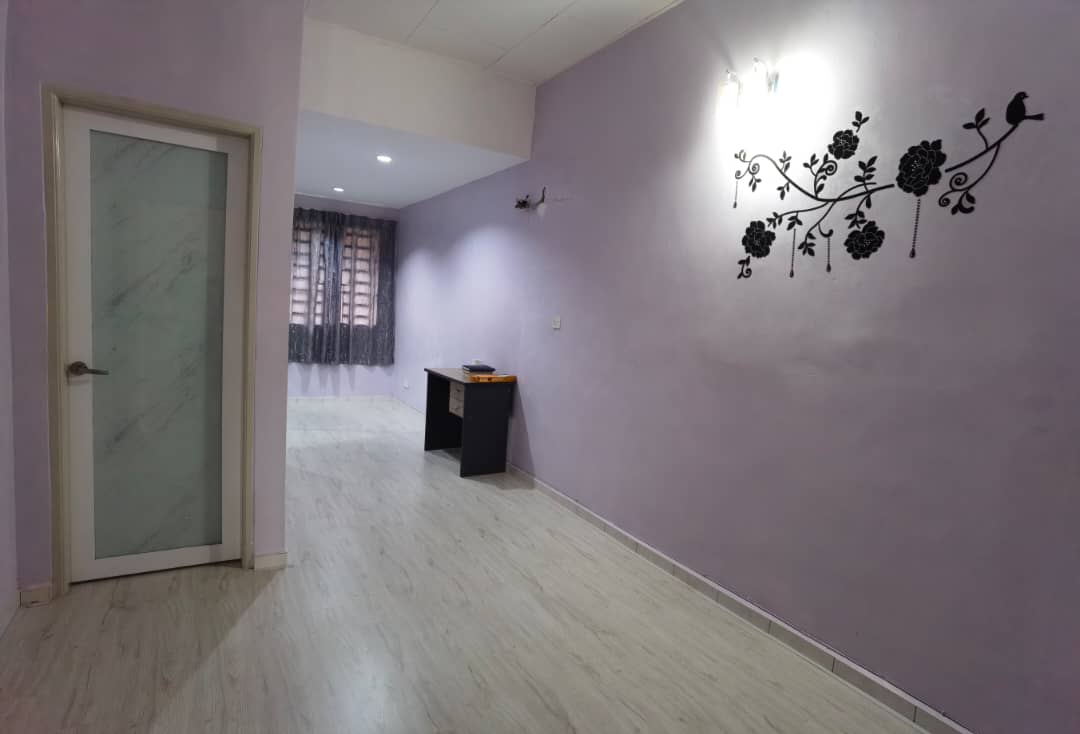 Renovated 2 Storey Terrace at Teluk Kumbar - photo 7