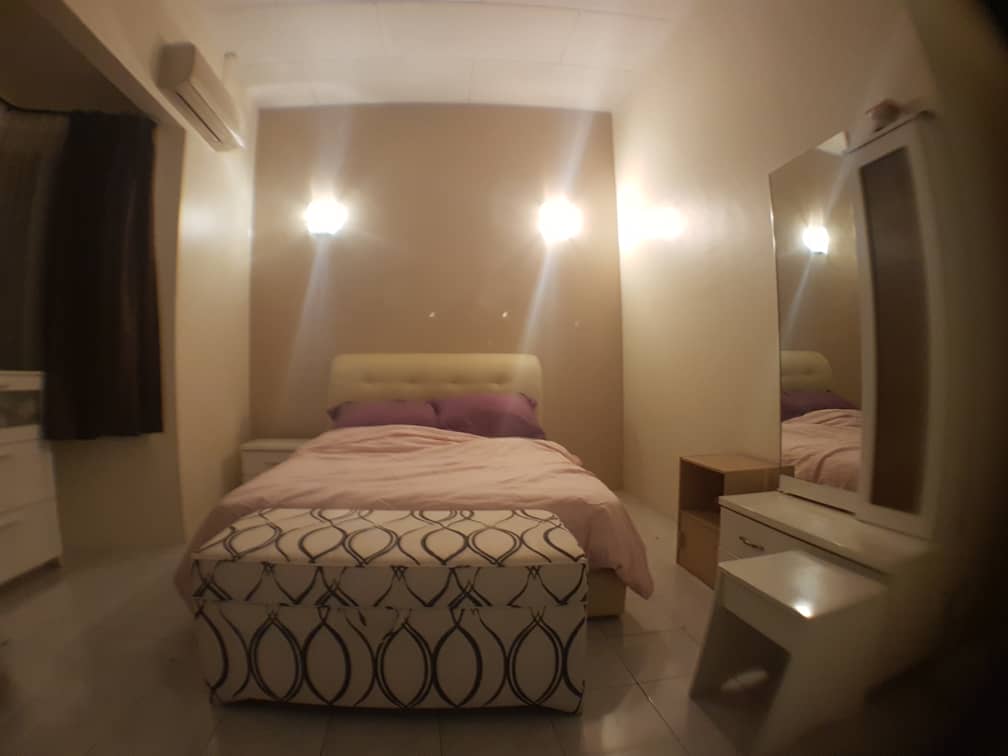 Lorong Sungai Batu, 1400sf at Teluk Kumbar - photo 2