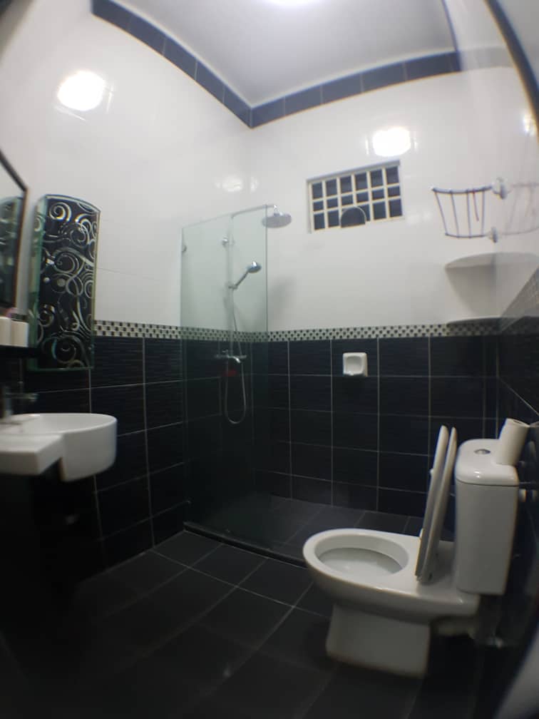 Lorong Sungai Batu, 1400sf at Teluk Kumbar - photo 4