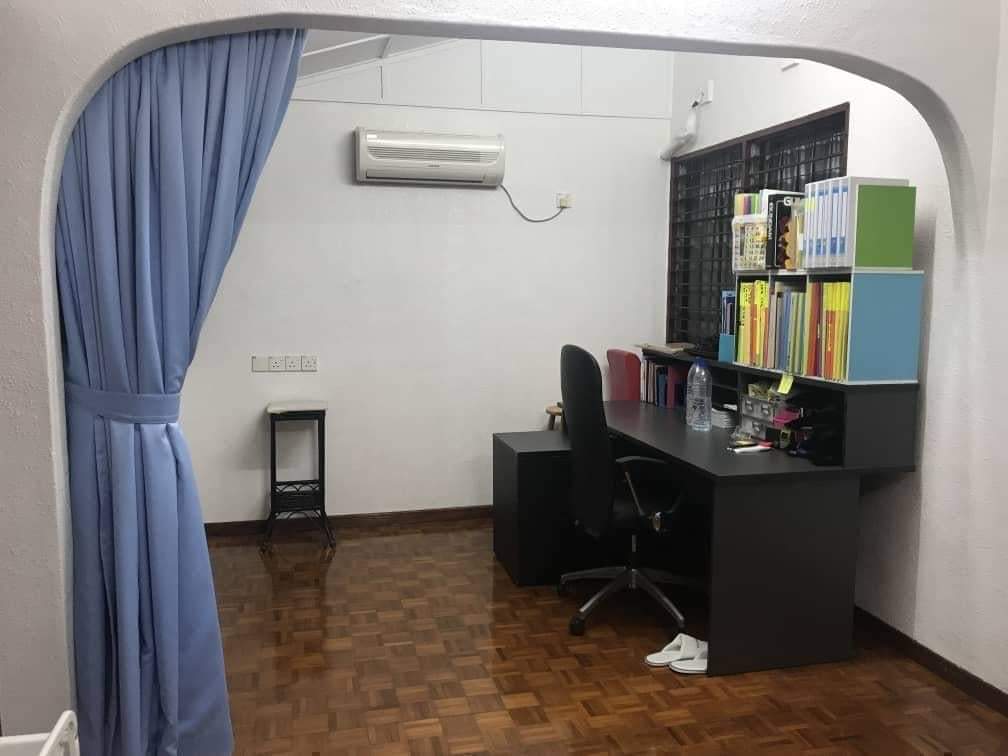 2 Storey Terrace, FreeHold, Jelutong - photo 3
