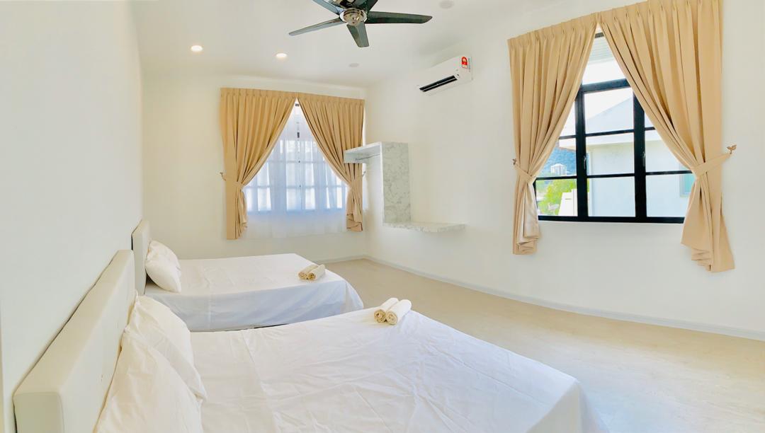 Pantai Jerjak Semi Detached House, Sungai Nibong - photo 3